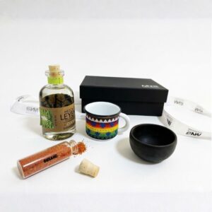 ARTESANIA HUICHOL: KIT MEZCAL PERSONAL HUICHOL